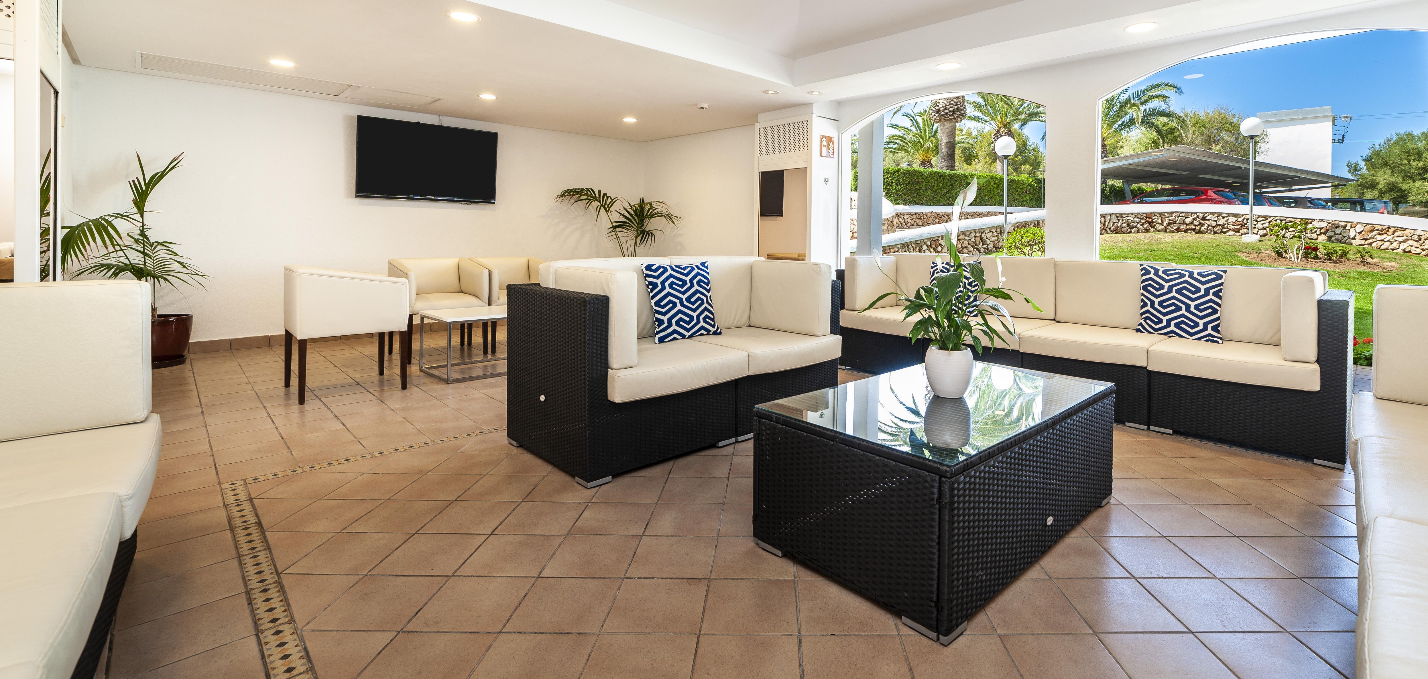 Globales Cala'N Blanes Hotel Cala'N Blanes  ภายนอก รูปภาพ