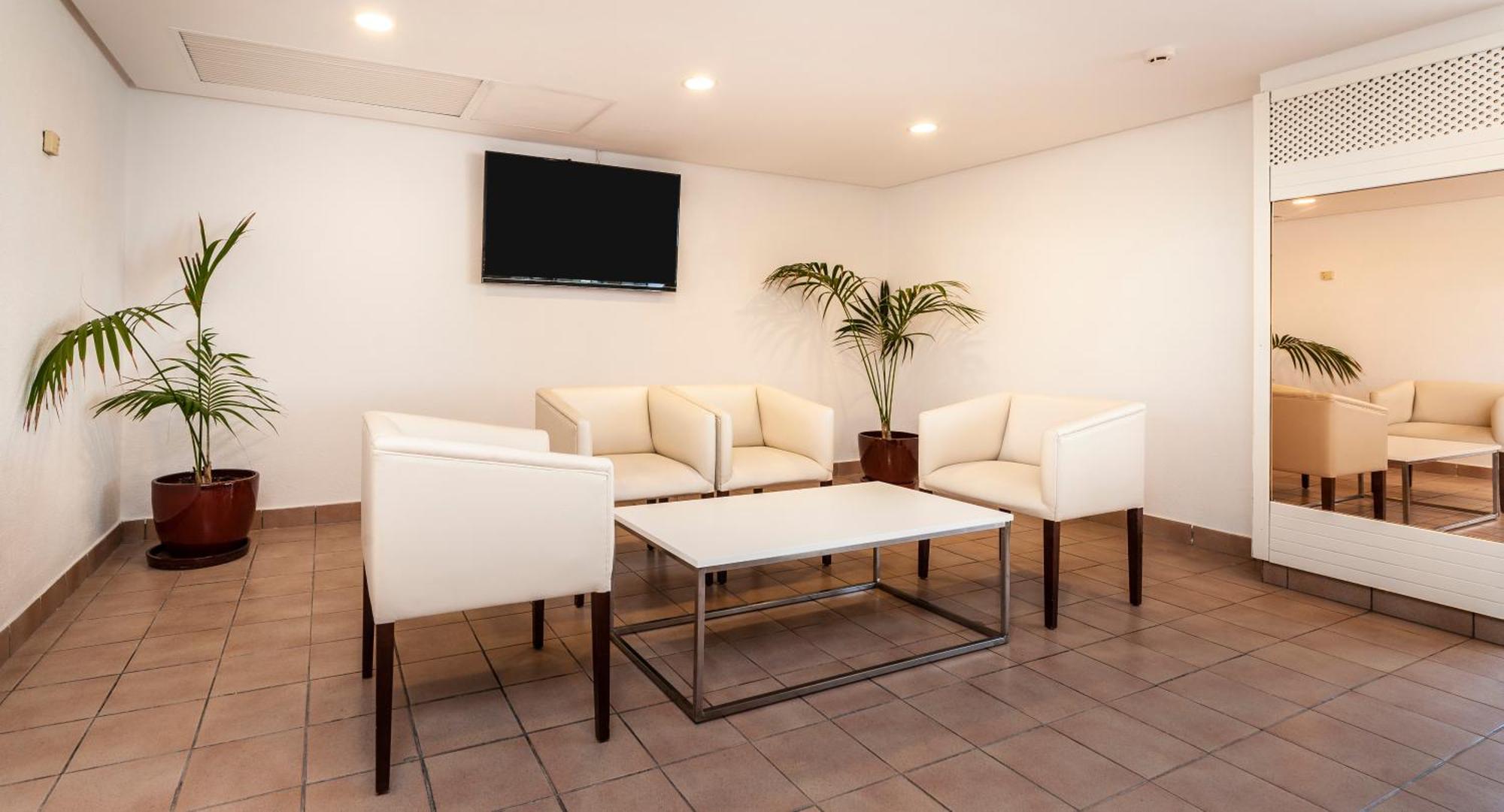 Globales Cala'N Blanes Hotel Cala'N Blanes  ภายนอก รูปภาพ