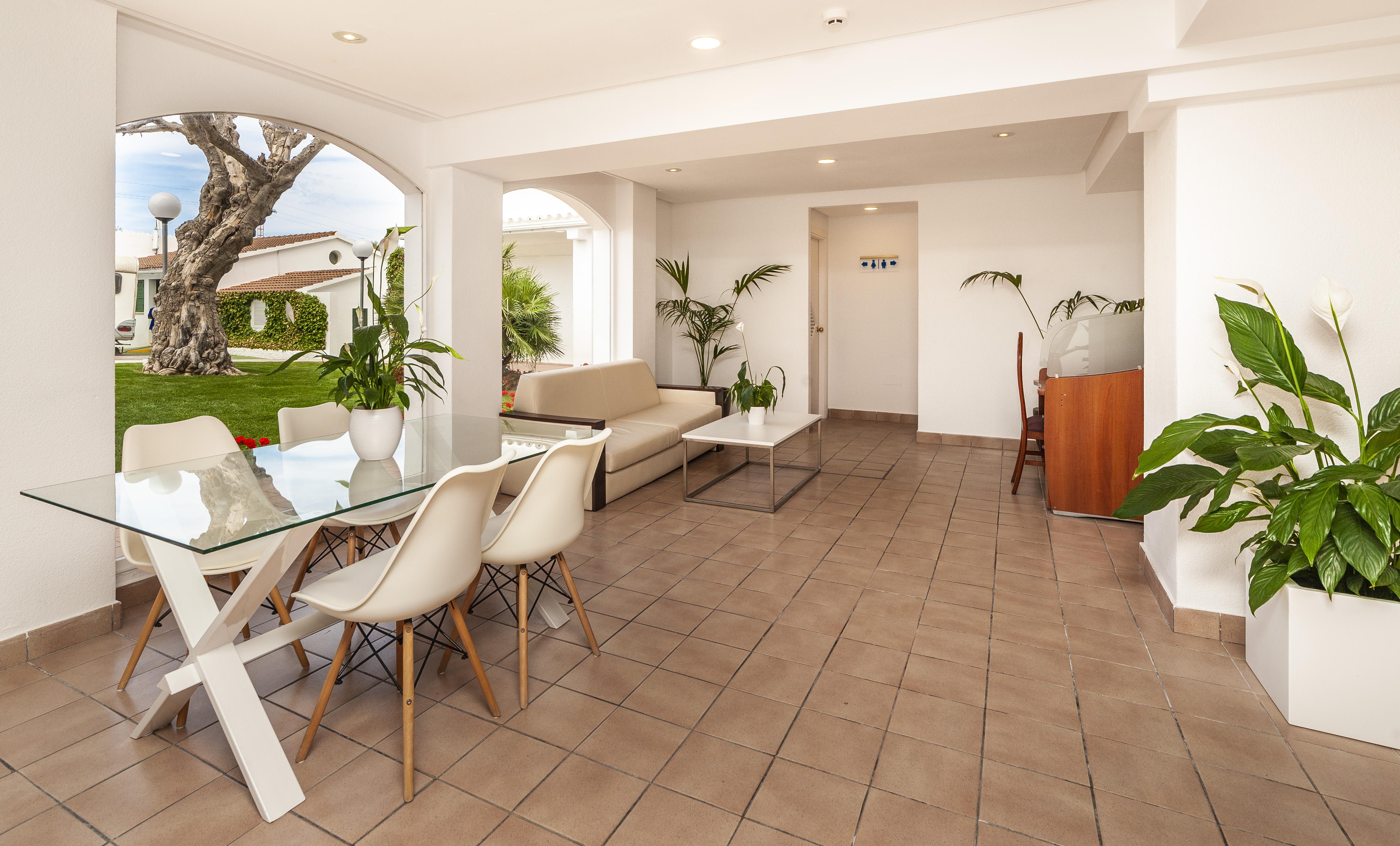 Globales Cala'N Blanes Hotel Cala'N Blanes  ภายนอก รูปภาพ