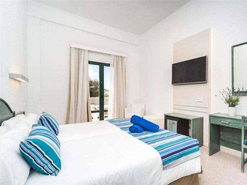 Globales Cala'N Blanes Hotel Cala'N Blanes  ภายนอก รูปภาพ